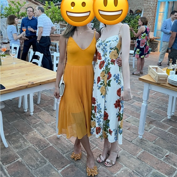 Aritzia Wilfred Daphnee Ballet Midi Dress in Yellow - Picture 9 of 9